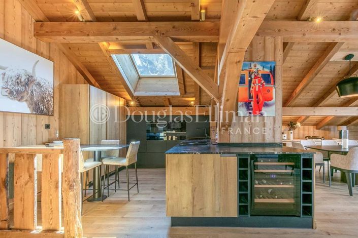 Image No.9-5 Bed Apartment for sale