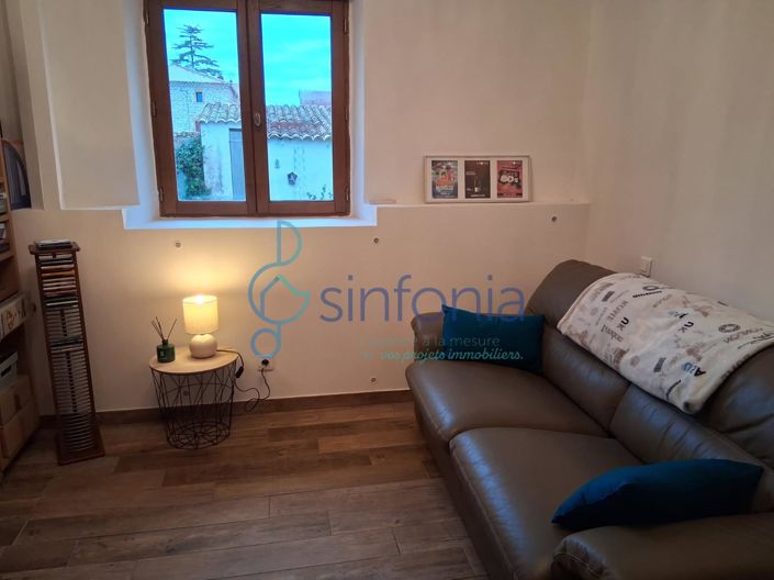 Image No.8-3 Bed House for sale