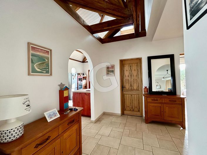 Image No.3-3 Bed House for sale