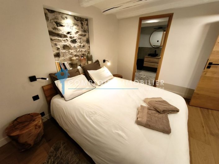 Image No.13-4 Bed House for sale