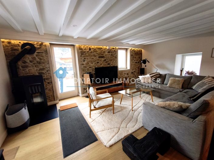 Image No.2-4 Bed House for sale