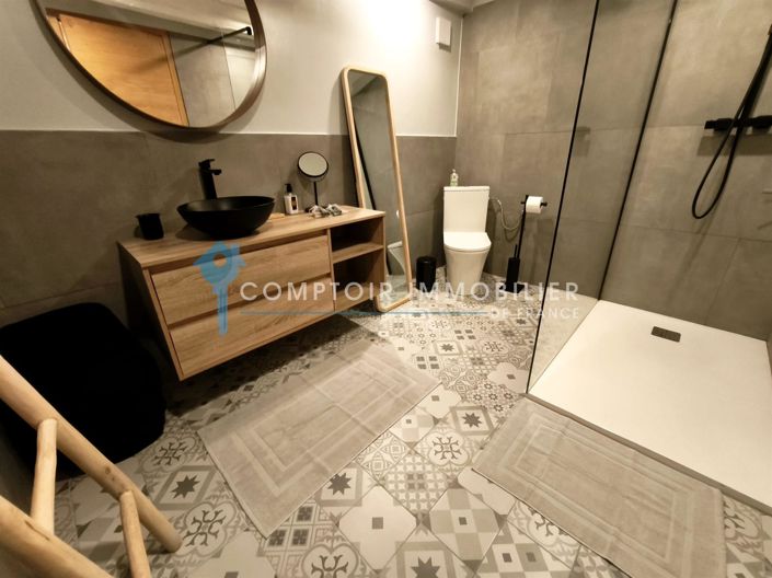 Image No.6-4 Bed House for sale