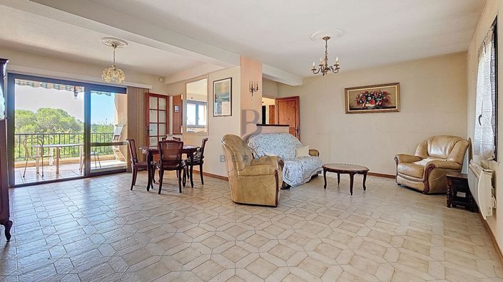 Image No.8-4 Bed House for sale