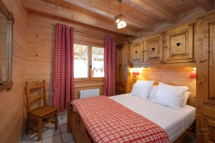 Image No.28-7 Bed House for sale