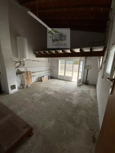 Image No.9-5 Bed House for sale