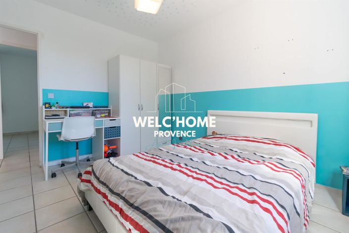 Image No.17-3 Bed House for sale