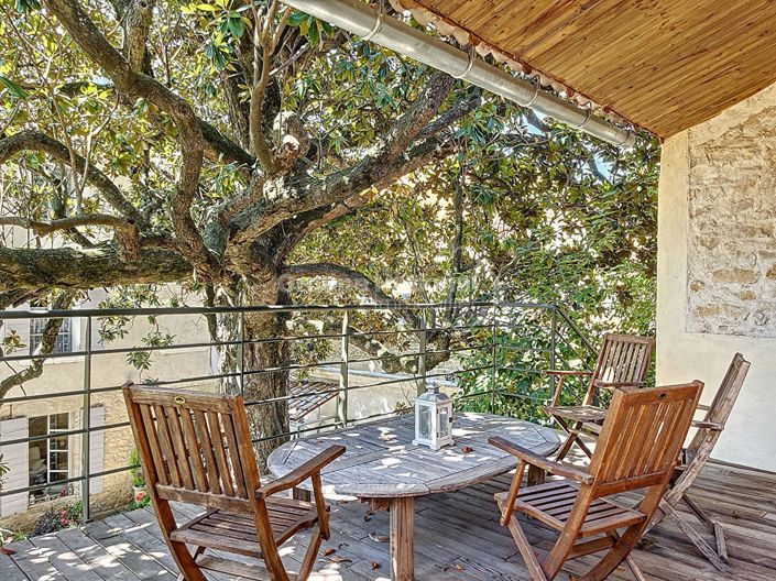 Image No.10-5 Bed Property for sale