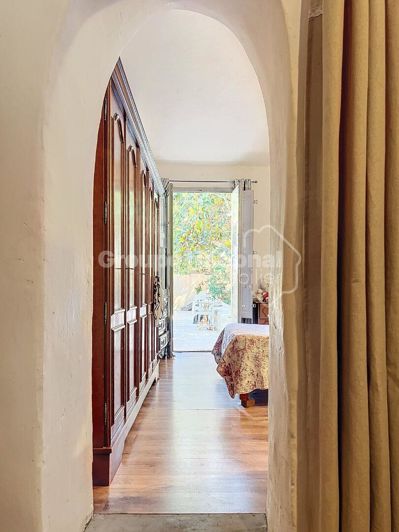 Image No.19-5 Bed Property for sale