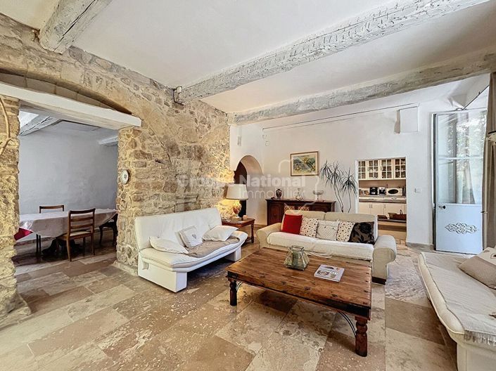 Image No.5-5 Bed Property for sale