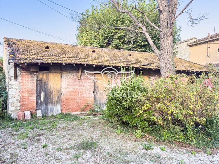 Image No.18-9 Bed House for sale