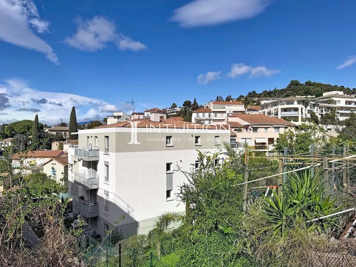 Image No.21-2 Bed Apartment for sale