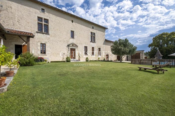 Image No.6-4 Bed House for sale