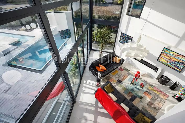 Image No.5-5 Bed House for sale