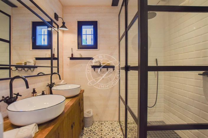 Image No.21-3 Bed House for sale