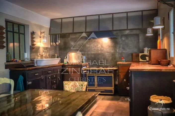 Image No.3-6 Bed House for sale