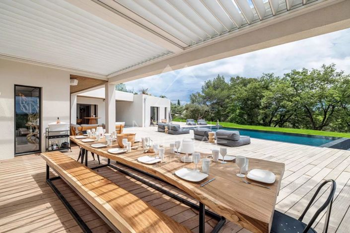 Image No.3-6 Bed House for sale