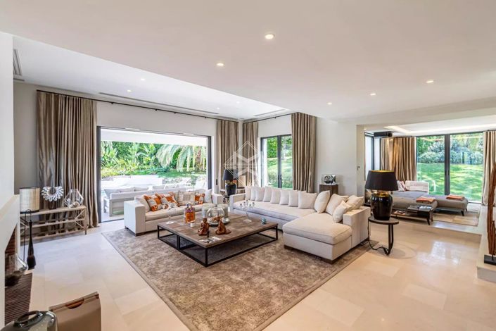 Image No.5-6 Bed House for sale