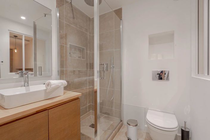 Image No.24-7 Bed House for sale