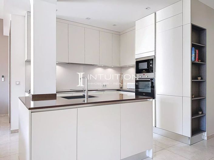 Image No.5-Appartement de 3 chambres à vendre à Cannes