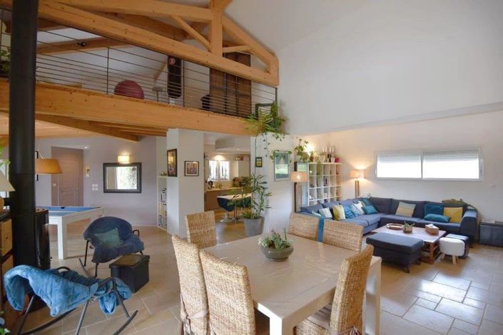 Image No.4-5 Bed House for sale