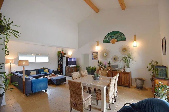 Image No.5-5 Bed House for sale