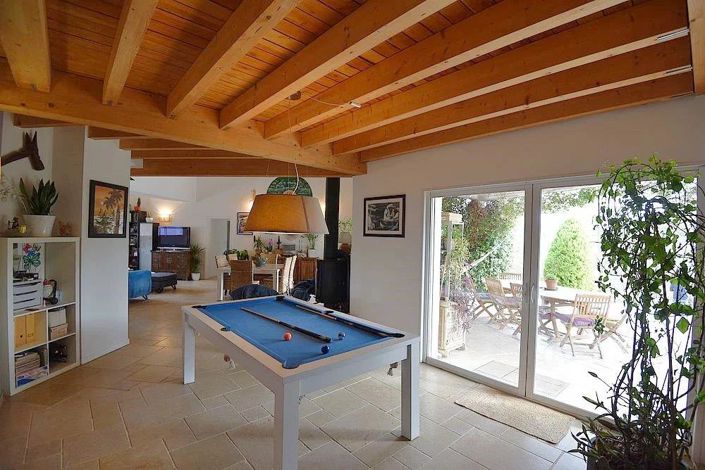 Image No.6-5 Bed House for sale