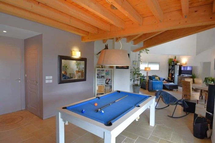 Image No.7-5 Bed House for sale