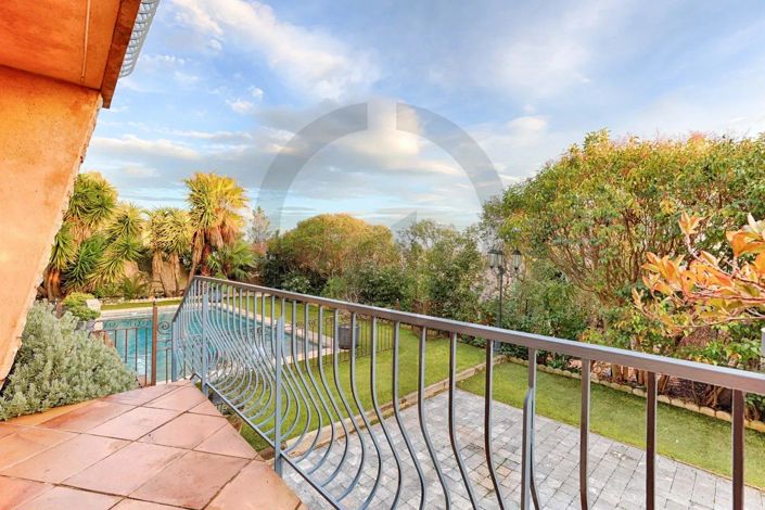 Image No.11-6 Bed House for sale