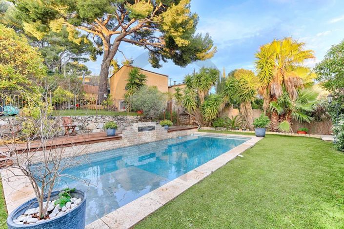 Image No.7-6 Bed House for sale