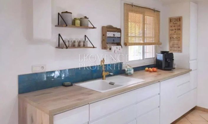 Image No.12-Maison de 4 chambres à vendre à Saint-Antonin-du-Var