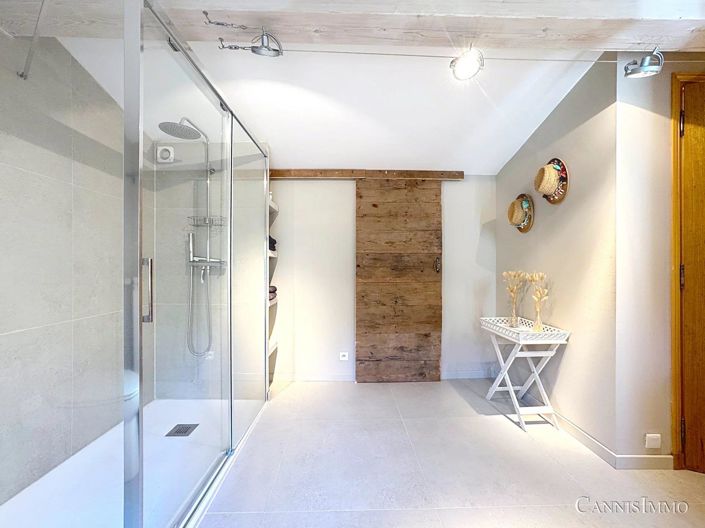 Image No.7-Maison de 5 chambres à vendre à Seillans