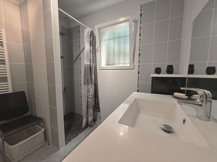 Image No.4-Maison de 3 chambres à vendre à Suze-la-Rousse