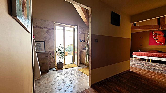 Image No.8-4 Bed Apartment for sale