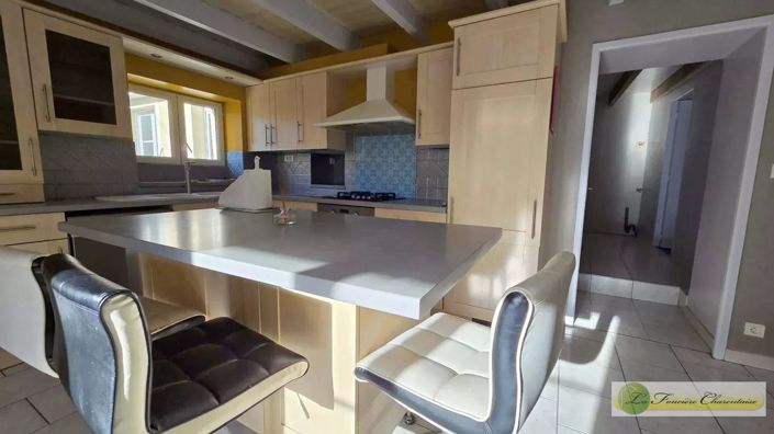 Image No.3-Maison de 4 chambres à vendre à Fouqueure