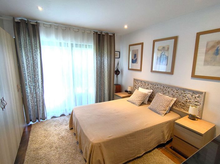 Image No.18-5 Bed House for sale