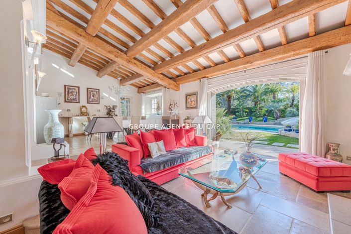 Image No.3-5 Bed Property for sale