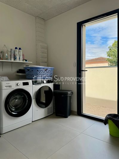 Image No.15-4 Bed House for sale