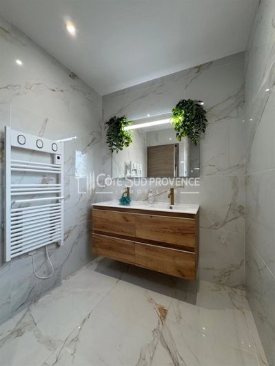 Image No.20-4 Bed House for sale