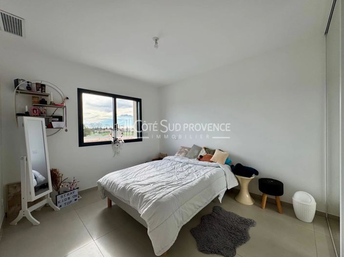 Image No.23-4 Bed House for sale