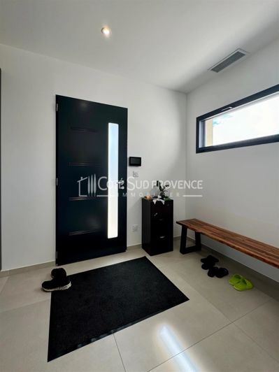 Image No.4-4 Bed House for sale