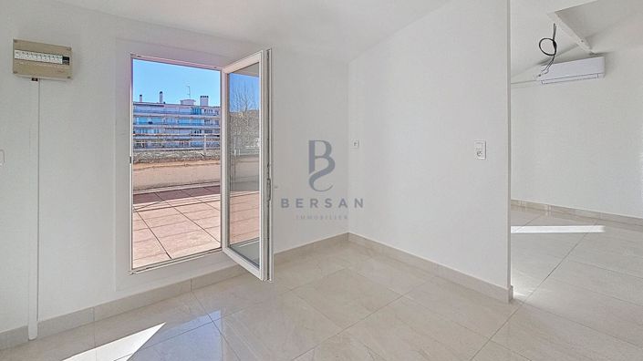 Image No.10-Apartment for sale