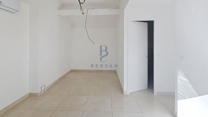 Image No.12-Apartment for sale