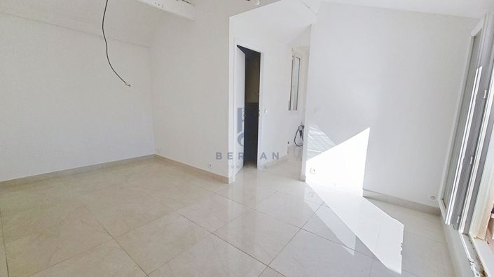 Image No.6-Apartment for sale