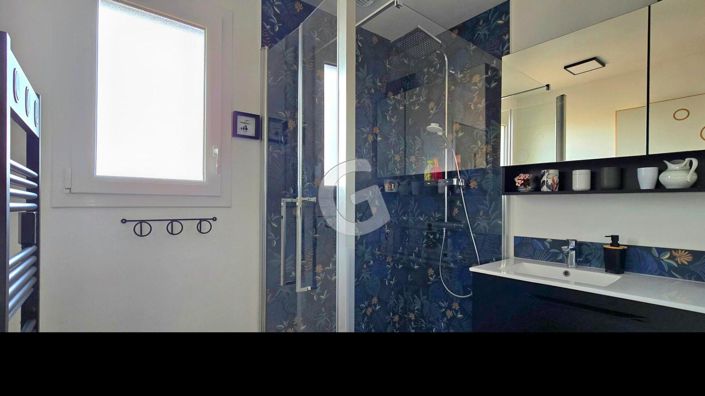 Image No.13-6 Bed House for sale