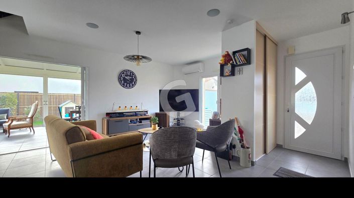 Image No.5-6 Bed House for sale