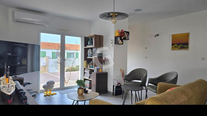 Image No.6-6 Bed House for sale