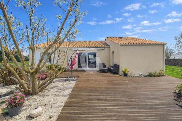 Image No.14-3 Bed House for sale