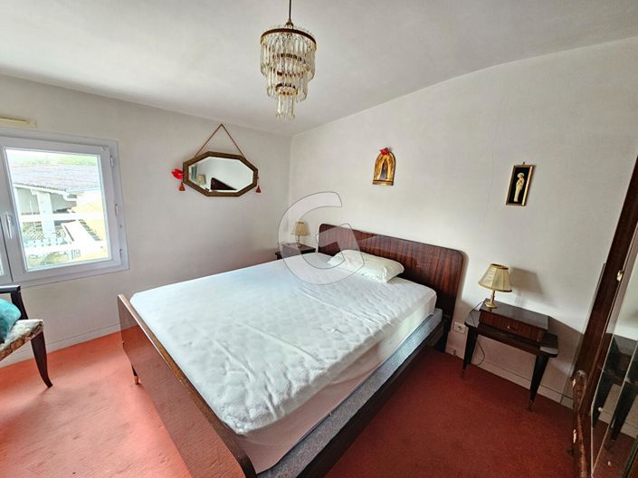 Image No.6-3 Bed House for sale