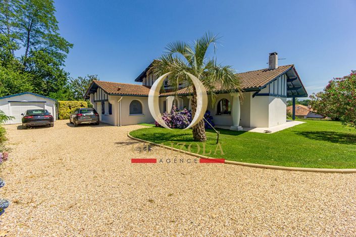 Image No.3-3 Bed Property for sale