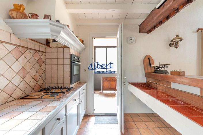 Image No.9-4 Bed House for sale